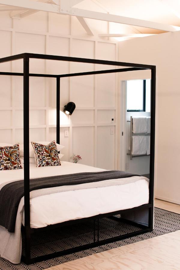 The Tack Rooms Christchurch Luaran gambar
